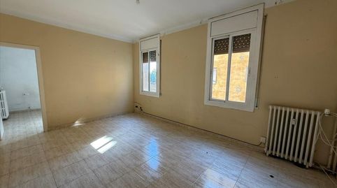 Foto 3 de Piso en venta en Calle Sts Celi I Rustic, Eixample - Horta Capallera, Figueres