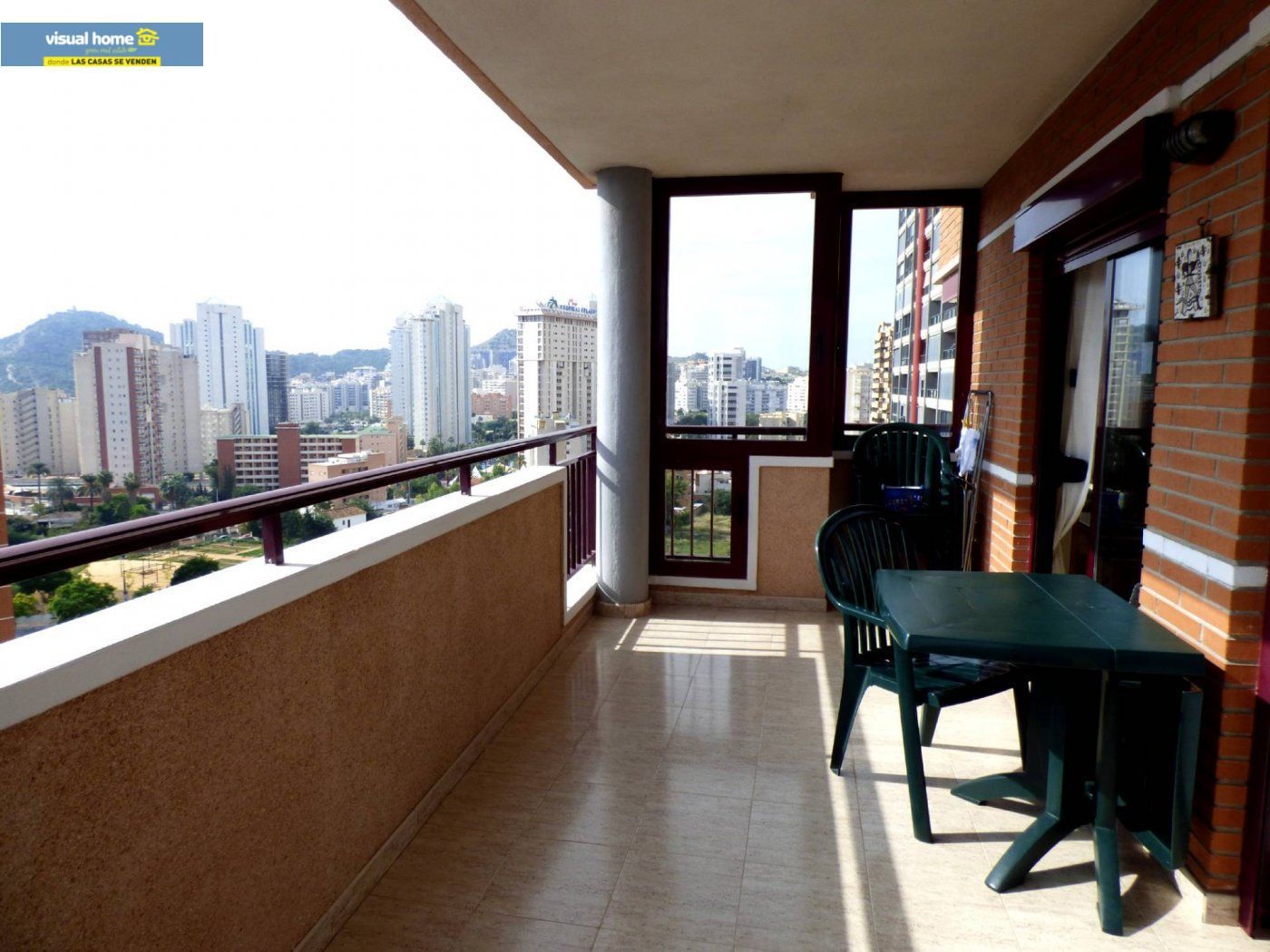 Terrassa de Pis en venda en Benidorm amb Terrassa, Piscina i Moblat