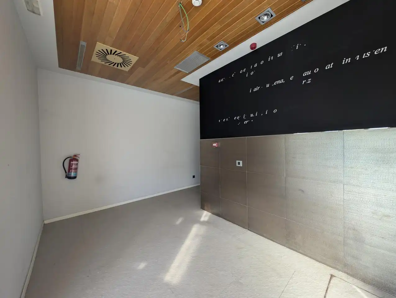 Business premises to rent in Botica Vieja, imagen 11