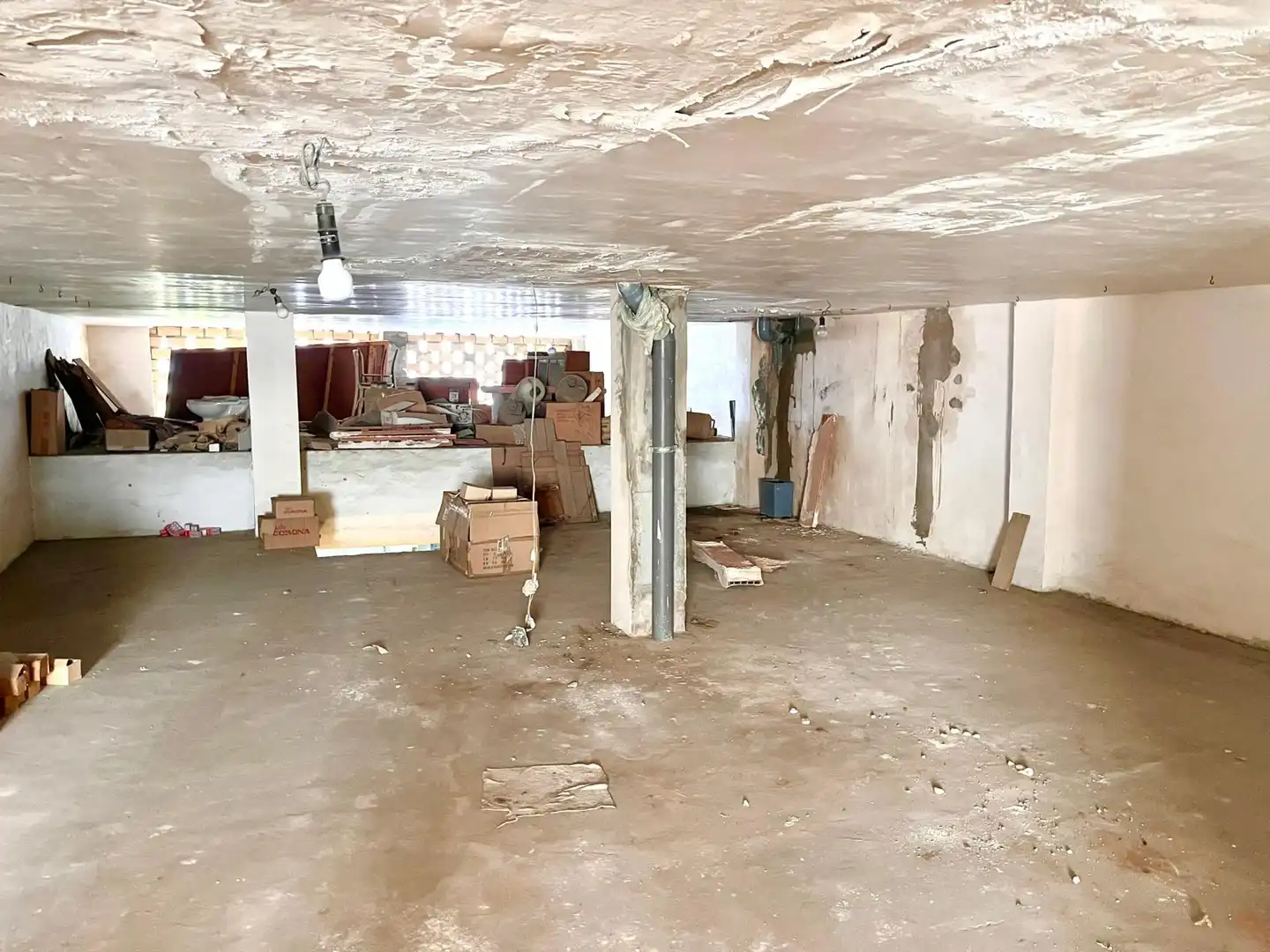 Local comercial en venda a Núcleo urbano, imagen 2
