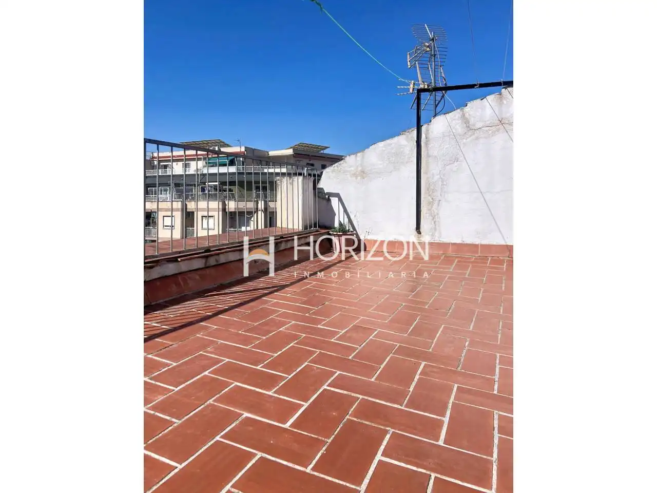 Terraza de Edificio en venta en L'Hospitalet de Llobregat
