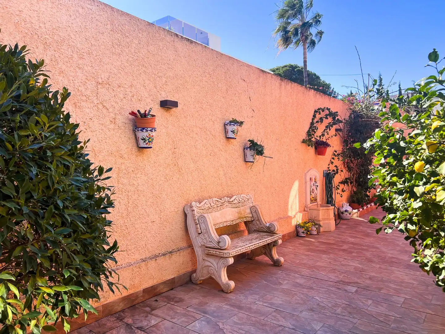 Terraza de Casa adosada en venta en Torrevieja con Aire acondicionado, Calefacción y Jardín privado