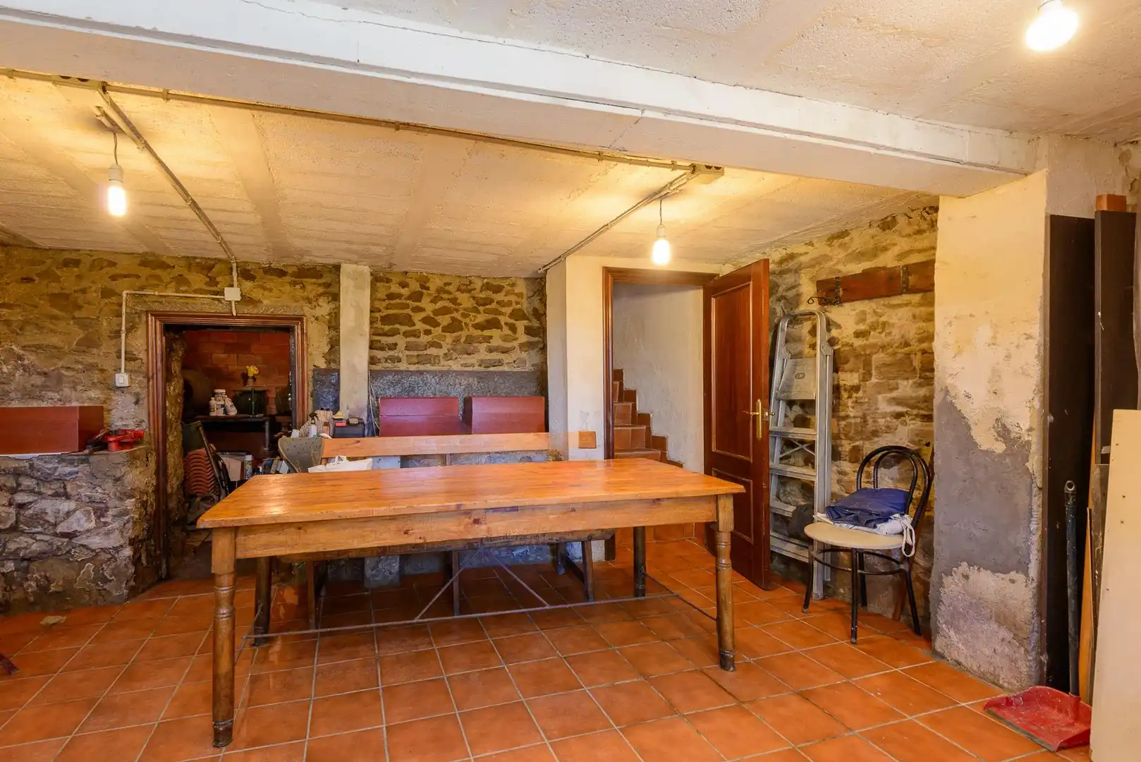 Menjador de Casa adosada en venda en Mieres (Asturias) amb Jardí privat, Terrassa i Moblat