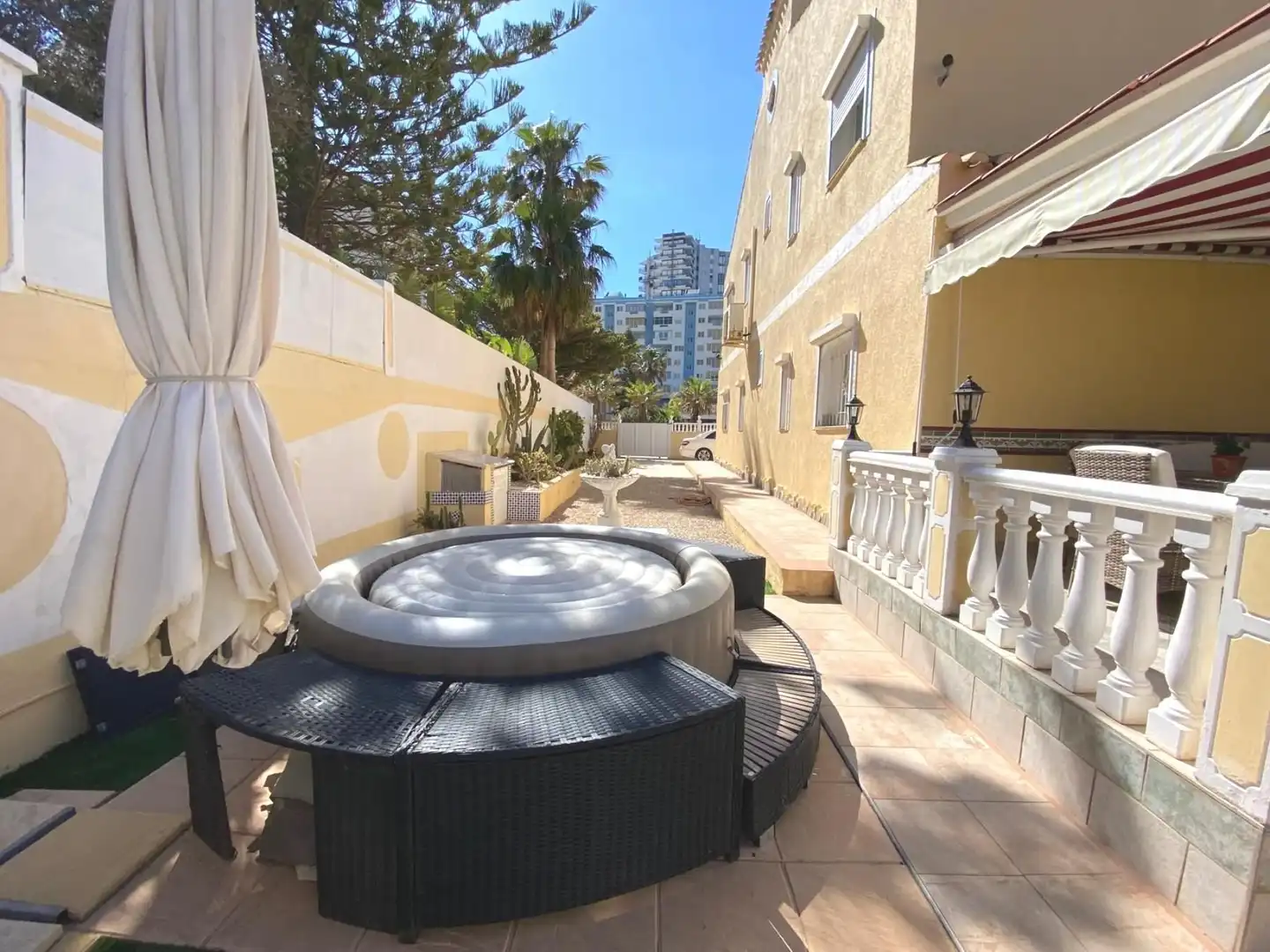 Terrasse von Haus oder Chalet zum Verkauf in La Manga del Mar Menor mit Klimaanlage, Heizung und Privatgarten