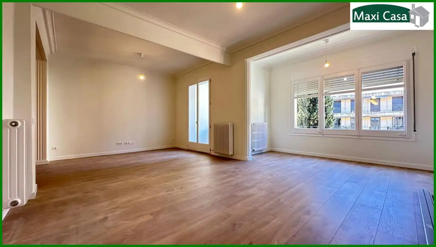 Sala d'estar de Pis de lloguer en Barcelona amb Aire condicionat i Terrassa