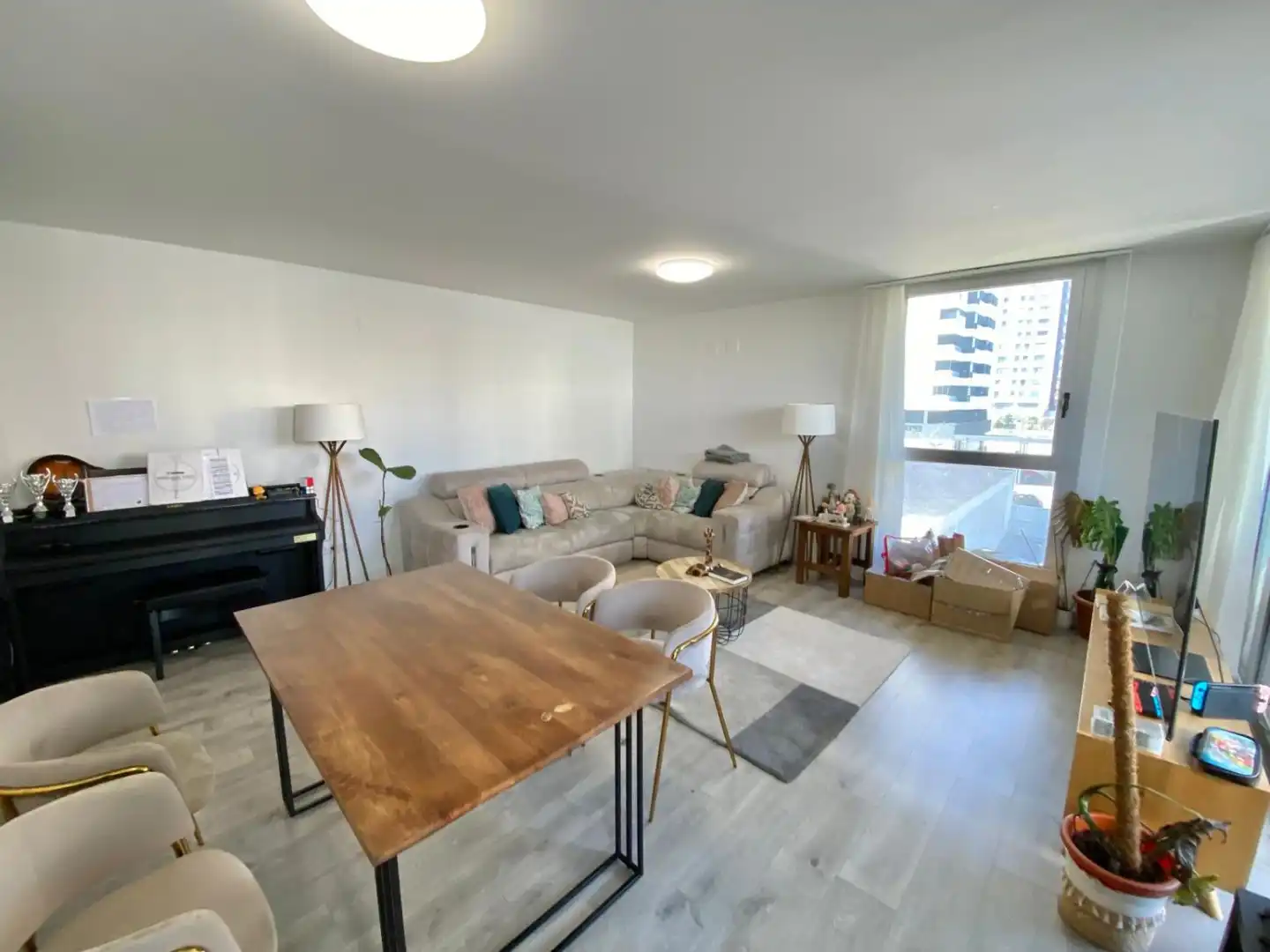 Living room of Flat for sale in Valencia  with Air Conditioner, Parquet flooring and Storage room