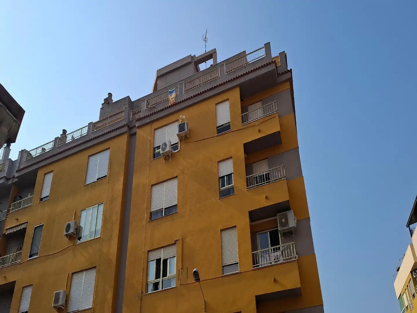 Vista exterior de Piso en venta en Alzira