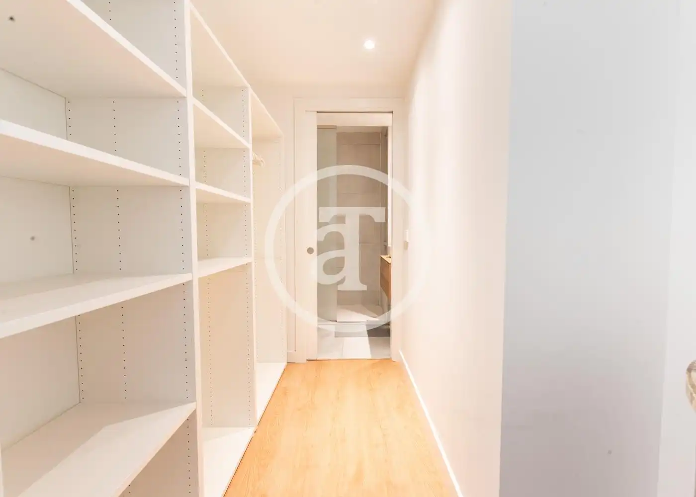 Duplexes for rent in Madrid  with Air Conditioner, Heating and Furnished