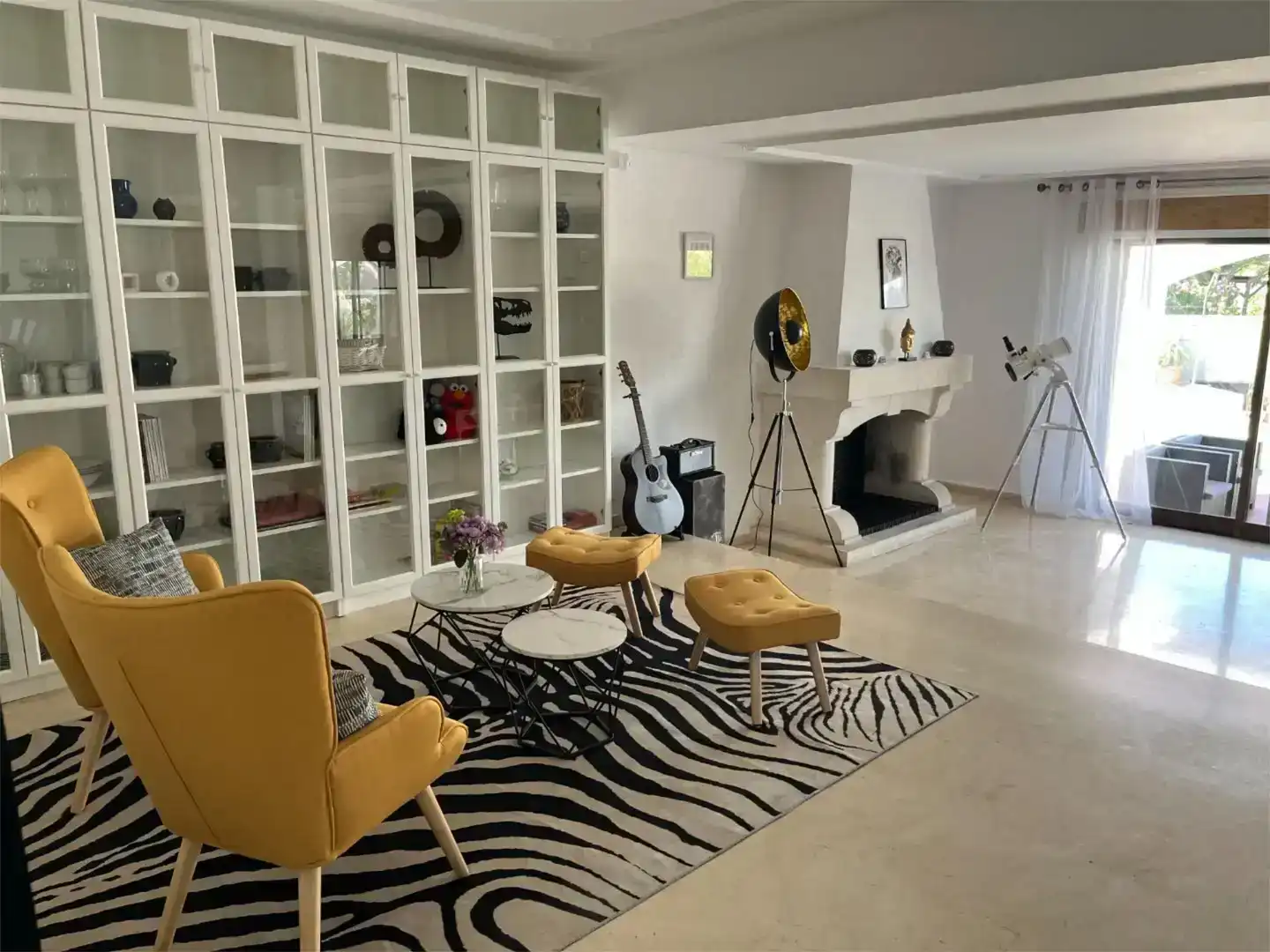 Sala d'estar de Pis en venda en Roquetas de Mar amb Aire condicionat, Jardí privat i Traster