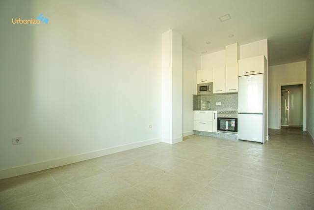 Apartamento en Alquiler en Avenida Avenida Manuel Rojas Torres en San Roque - Ronda Norte