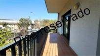 Exterior view of Flat for sale in Sant Cugat del Vallès  with Air Conditioner, Heating and Parquet flooring