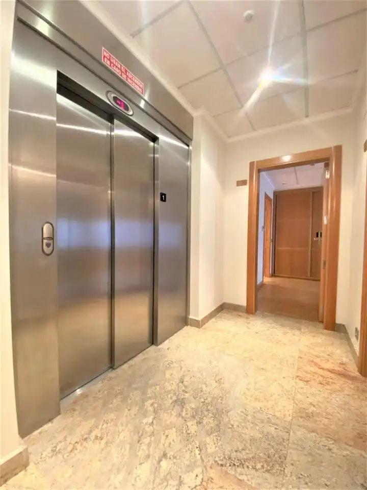 Local comercial en venda a Avenida Luis Alonso 17 24200 Valencia De Don Juan, imagen 9