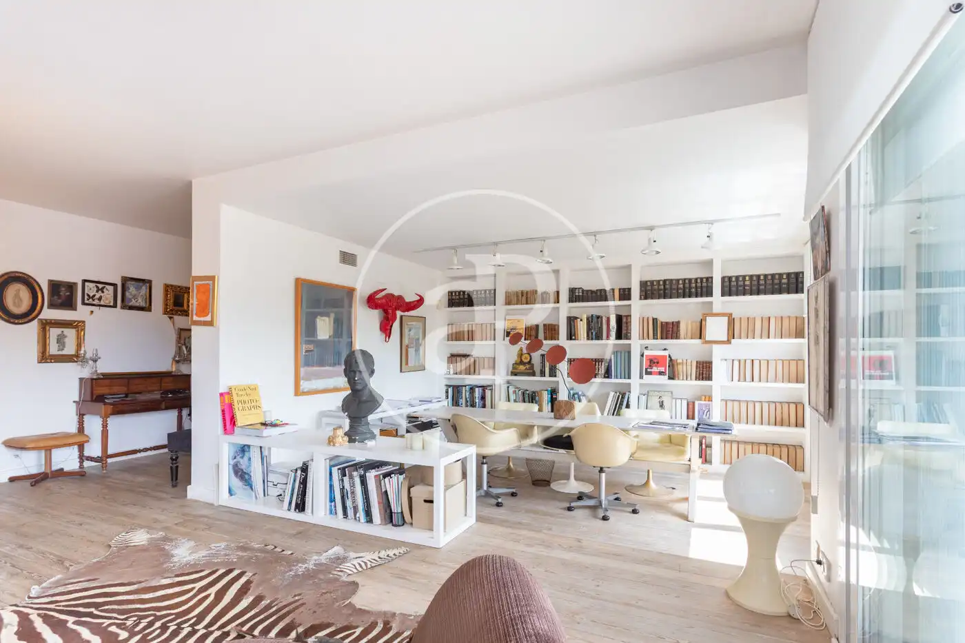 Sala de estar de Piso de alquiler en Barcelona con Aire acondicionado, Calefacción y Jardín privado