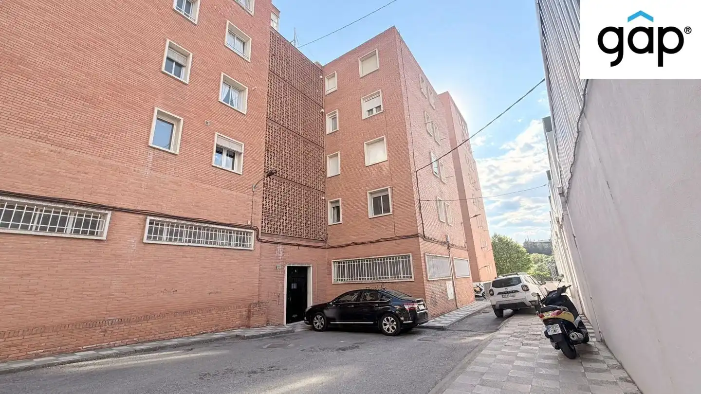 Außenansicht von Wohnung zum Verkauf in Cuenca mit Heizung, Terrasse und Balkon