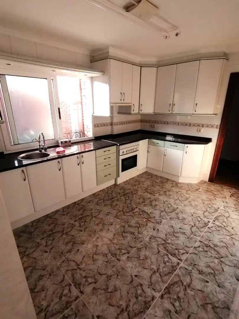 Kitchen of Flat for sale in Centro