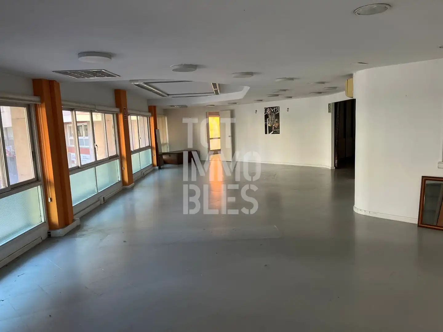 Ufficio in vendita a Eixample Nord