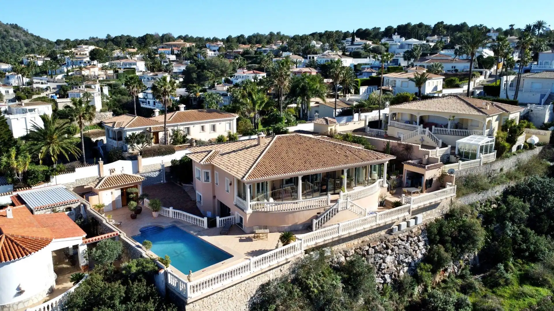 House with pool for sale in Medussa 46B
