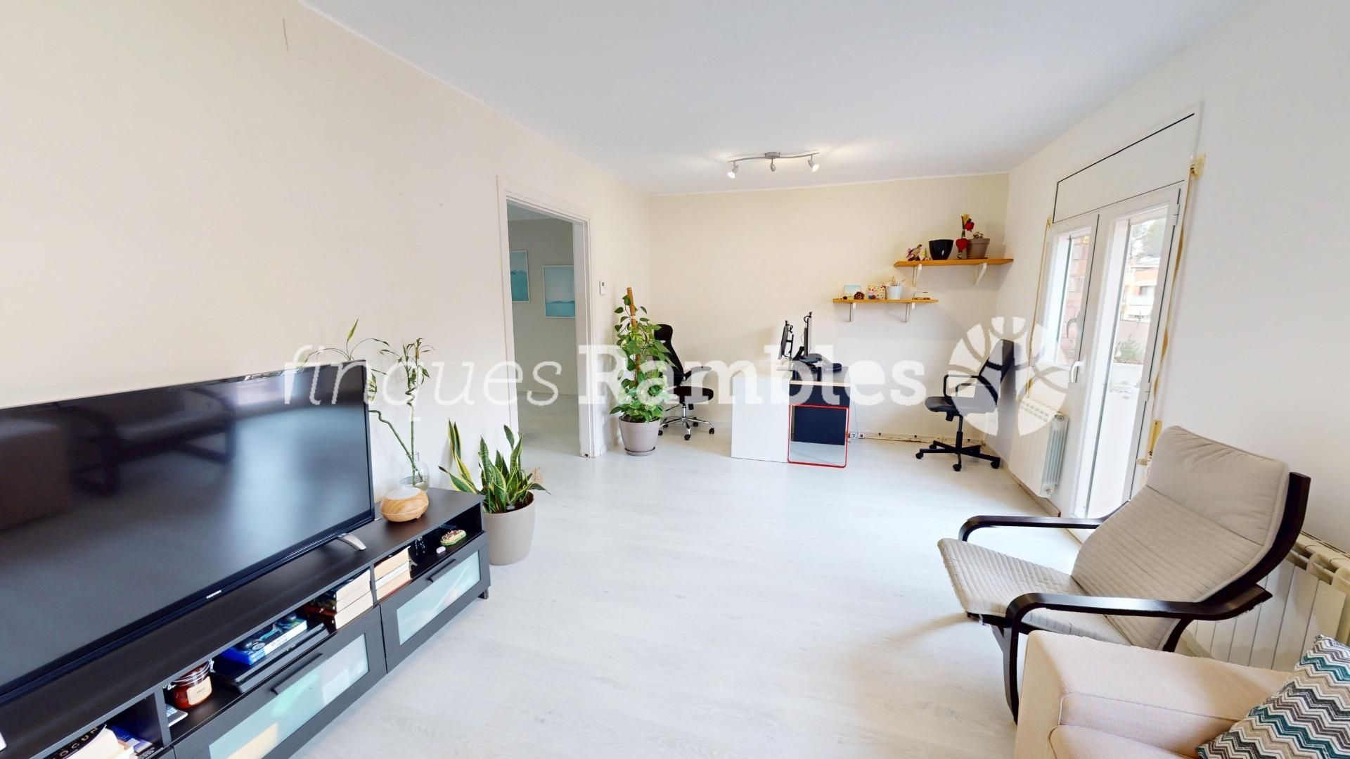 Living room of Flat for sale in Igualada  with Heating, Terrace and Balcony