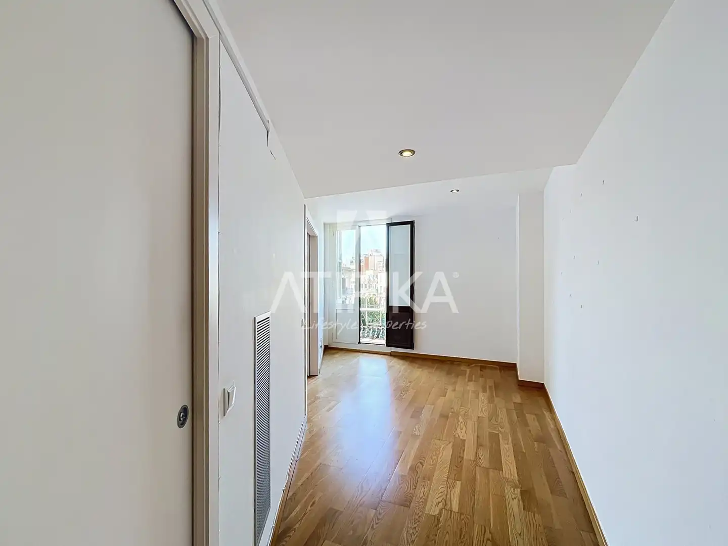 Appartamento con terrazza in vendita a Eixample, imagen 10
