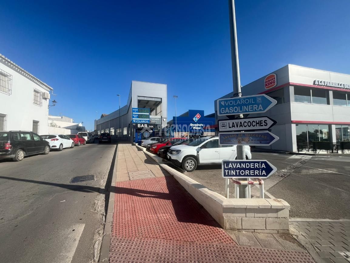 Exterior view of Garage for sale in Osuna