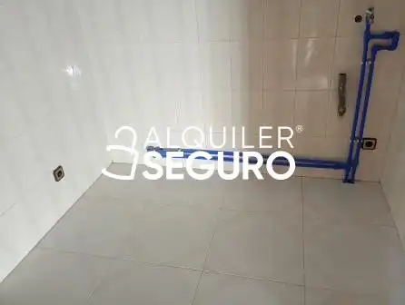 Bathroom of Flat for rent in Cambre   with Heating and Terrace