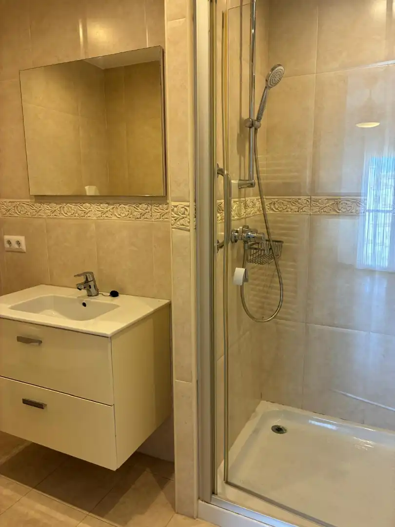 Baño de Apartamento de alquiler en Jávea / Xàbia con Aire acondicionado, Calefacción y Jardín privado