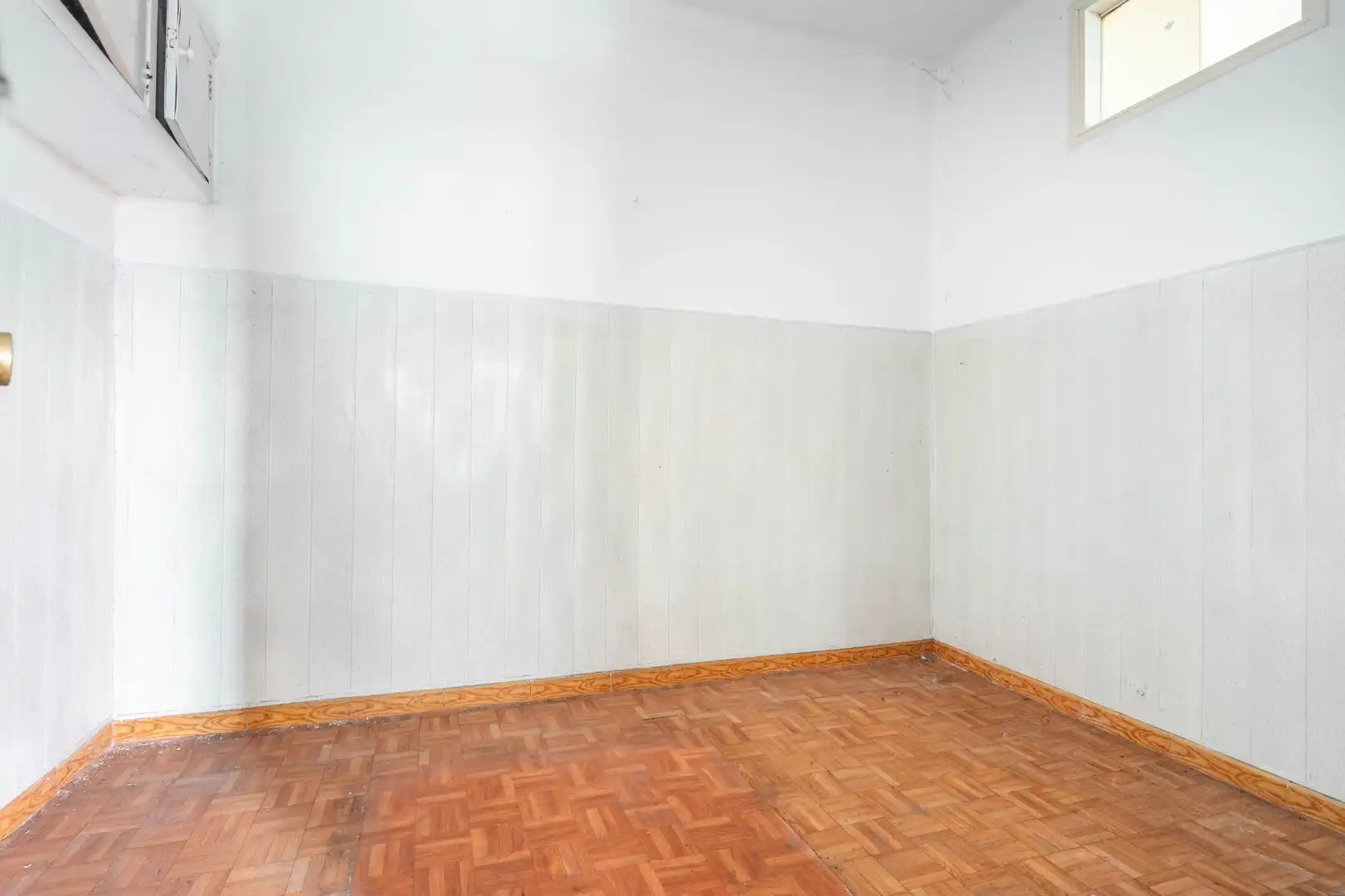 Gebäude zum Verkauf in Calle de Valentín Ochoa, 4, La Felguera