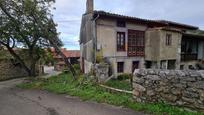 Exterior view of House or chalet for sale in Llanes