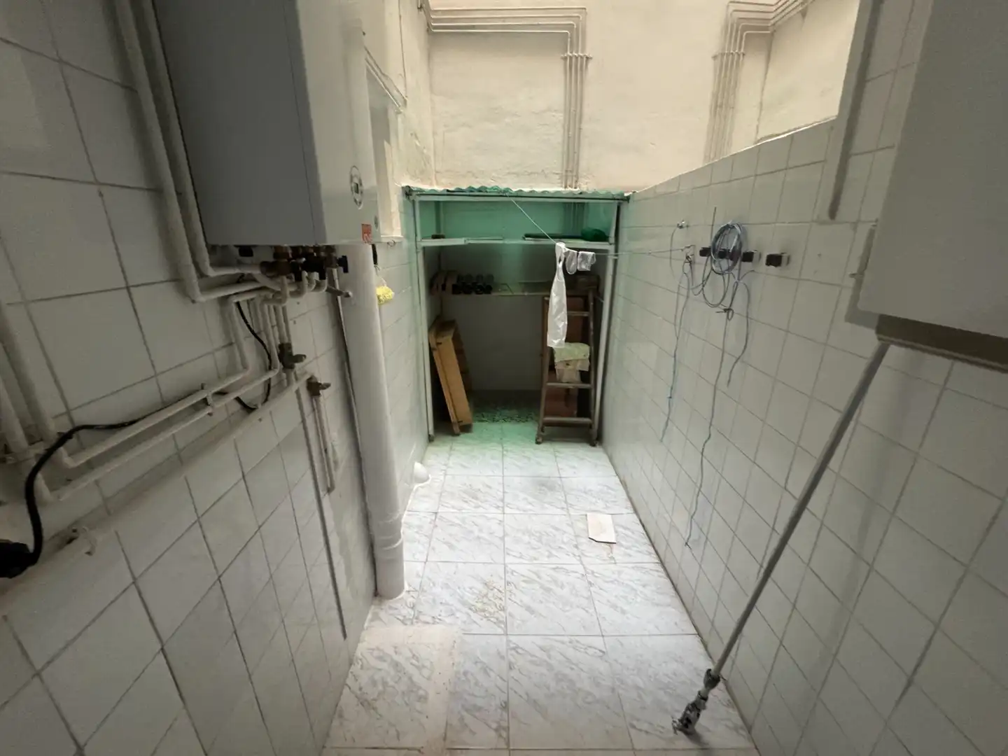 Piso en venta en Cornellà de Llobregat con Calefacción, Horno y Microondas