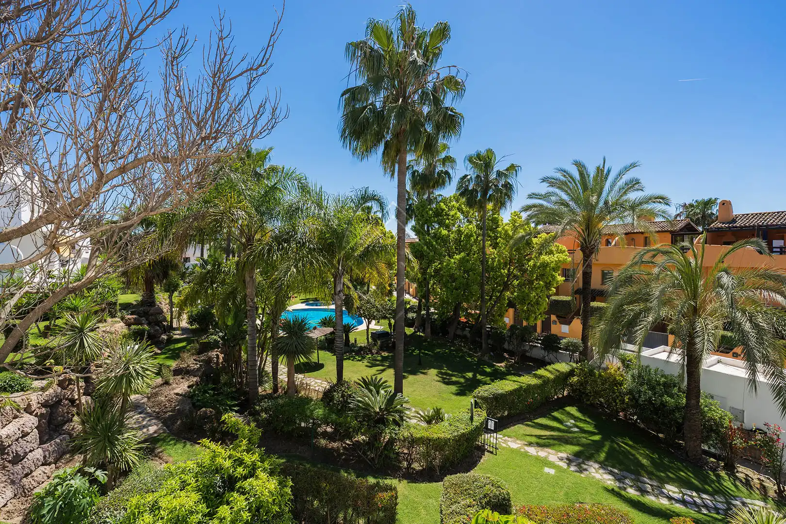 Chalet con piscina en venta en Milla de Oro, imagen 24