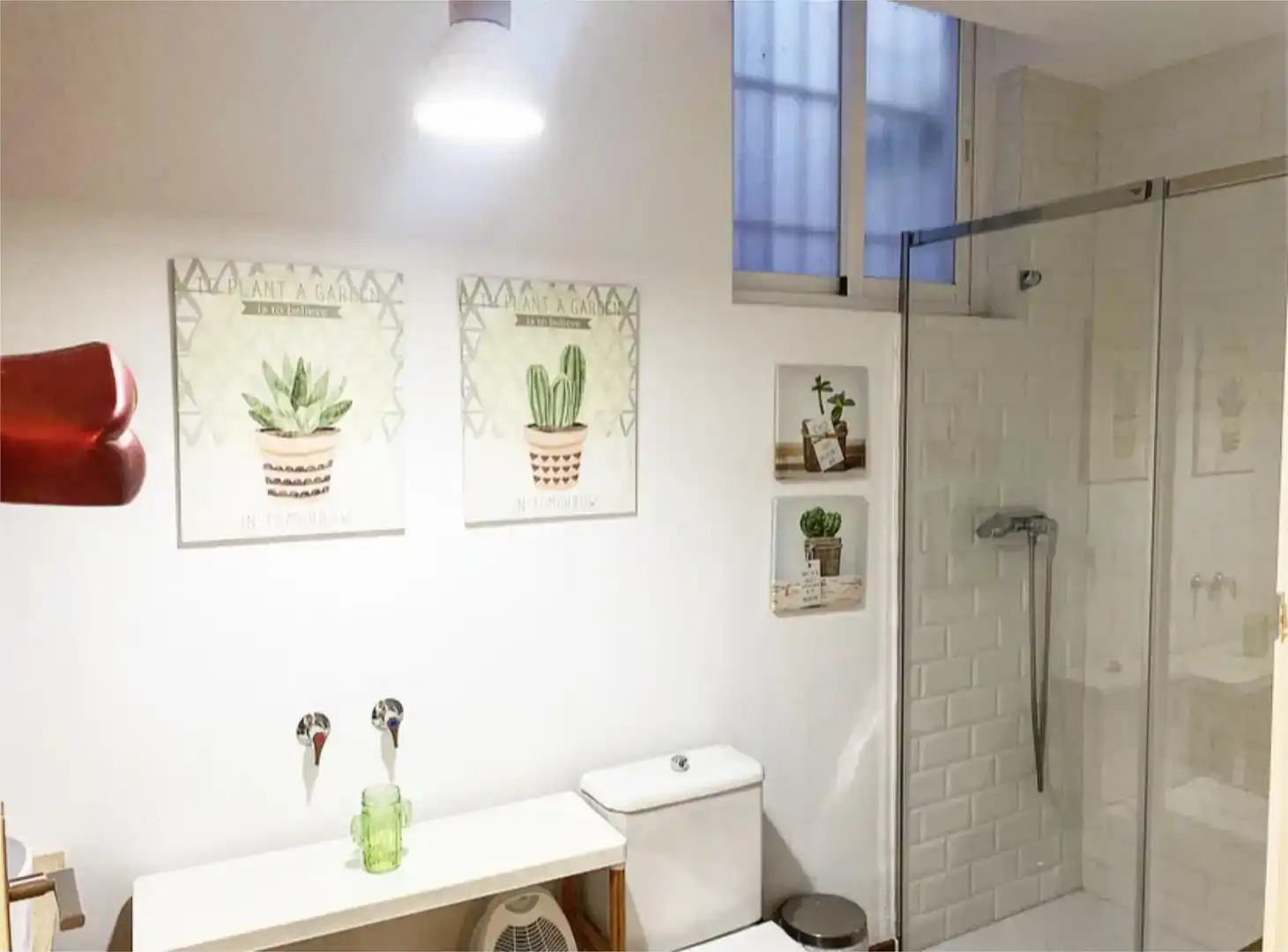 Bathroom of Houses for sale in Baza, Granada