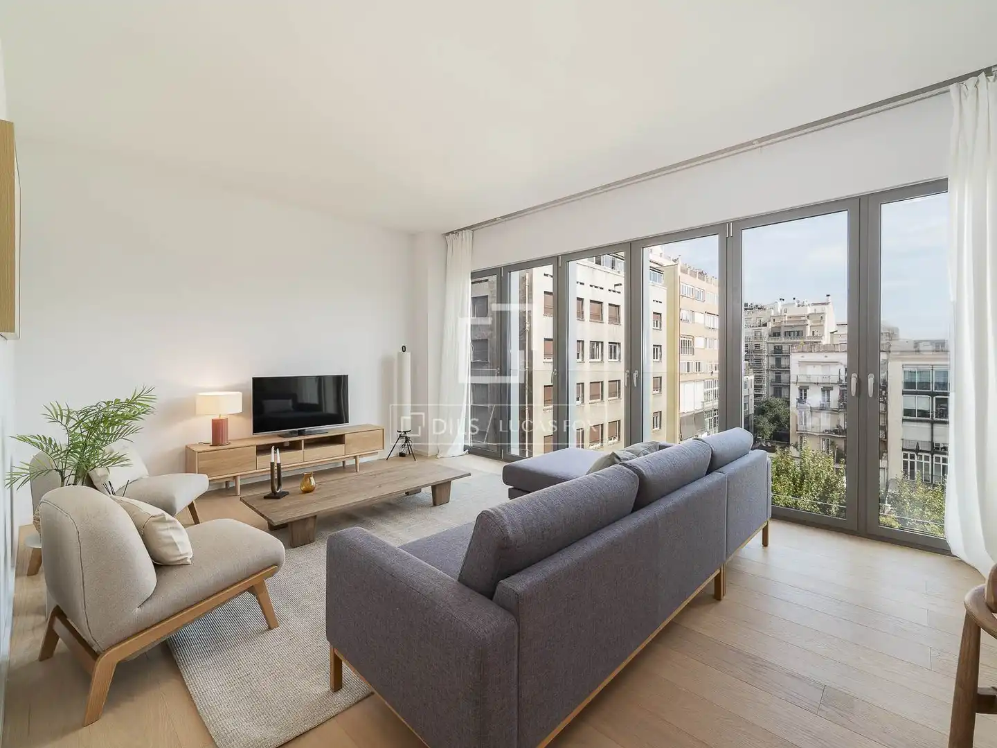 Sala de estar de Piso en venta en Barcelona con Aire acondicionado, Calefacción y Parquet