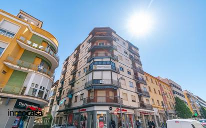 Vista exterior de Pis en venda en Guadix amb Terrassa i Balcó