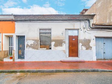 Baixos en venda a C/ Orilla de la via
