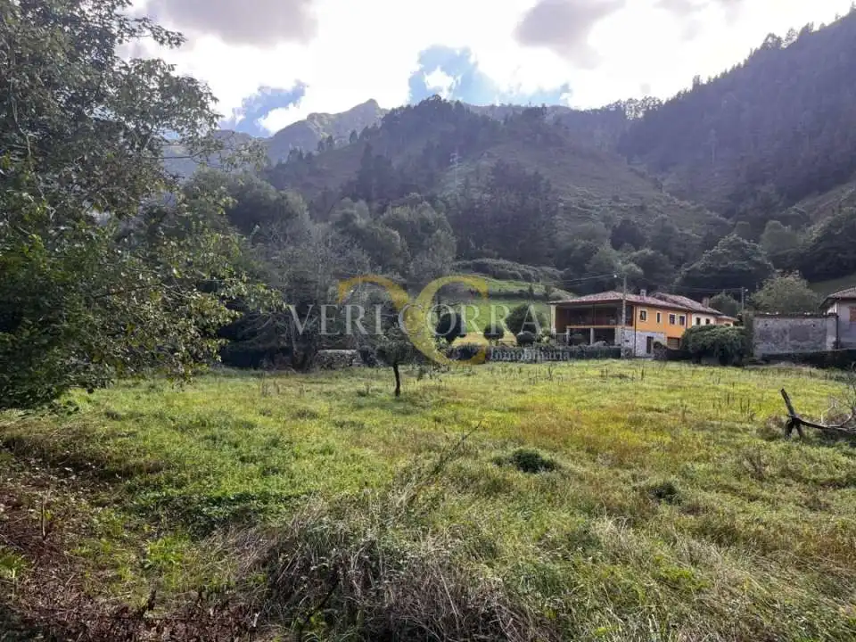 Wohnbaugrundstück zum Verkauf in Santianes del Agua, imagen 9