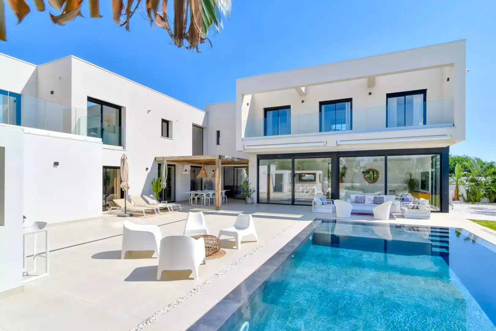 Vista exterior de Casa o chalet en venta en Empuriabrava con Aire acondicionado, Calefacción y Terraza