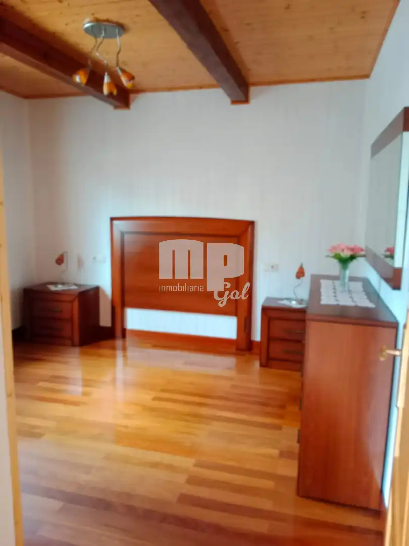 Habitación de Casa o chalet en venta en Redondela con Calefacción, Jardín privado y Trastero