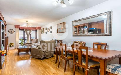 Dining room of Flat for sale in  Madrid Capital  with Air Conditioner, Heating and Storage room