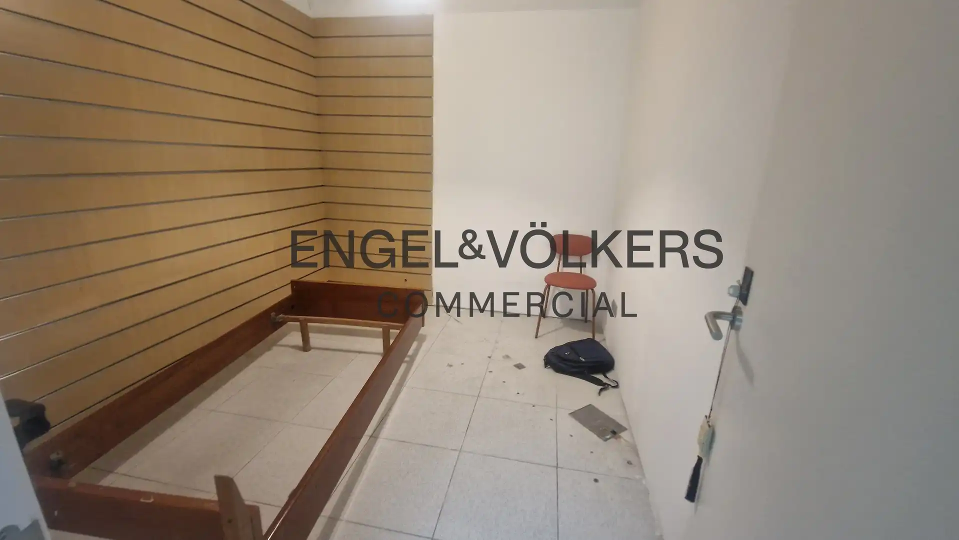 Buildings for sale in Collblanc