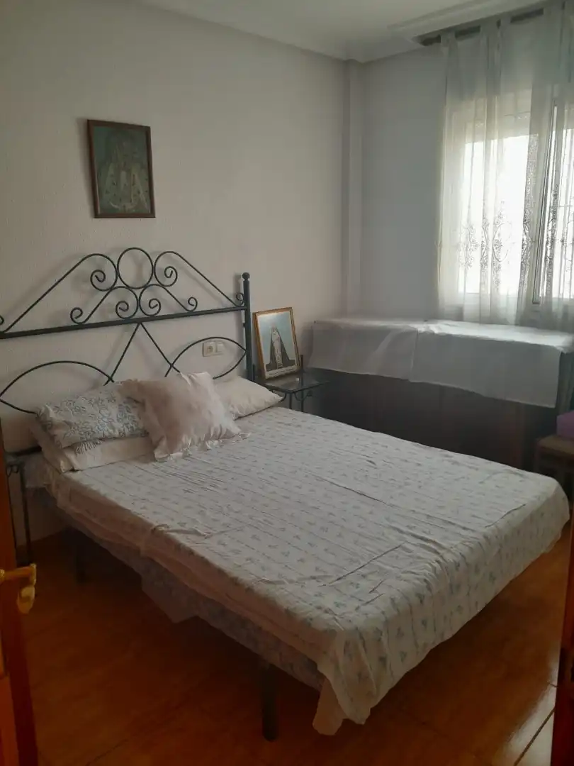 Habitación de Casa o chalet en venta en Almería