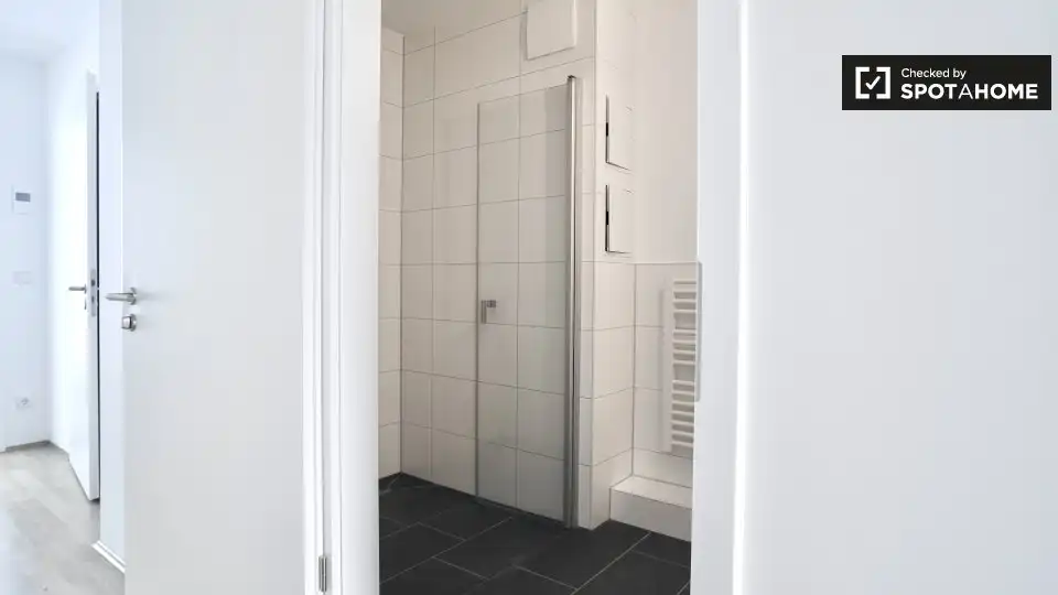 Bany de Apartament per a compartir en Sot de Ferrer amb Aire condicionat, Terrassa i Moblat