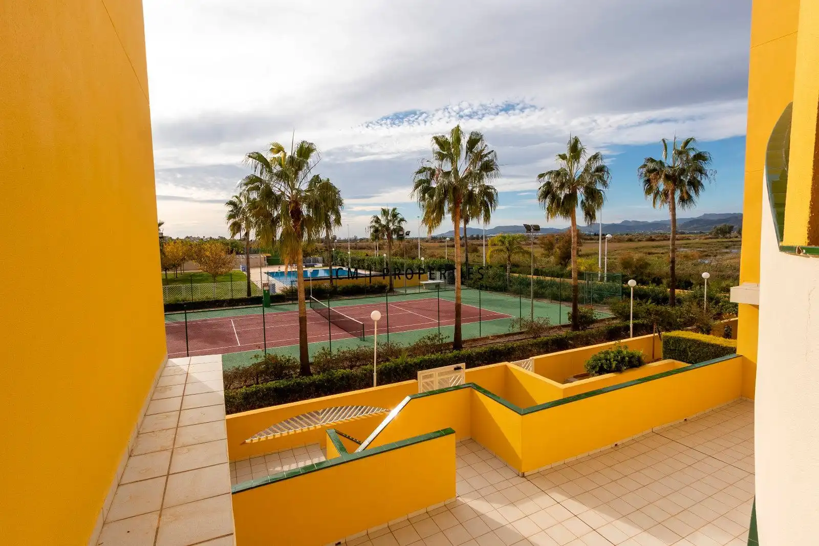 Attic for rent in Salines, de Les, Corinto - Almarda