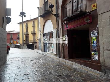 Locale commerciale in vendita a Berga