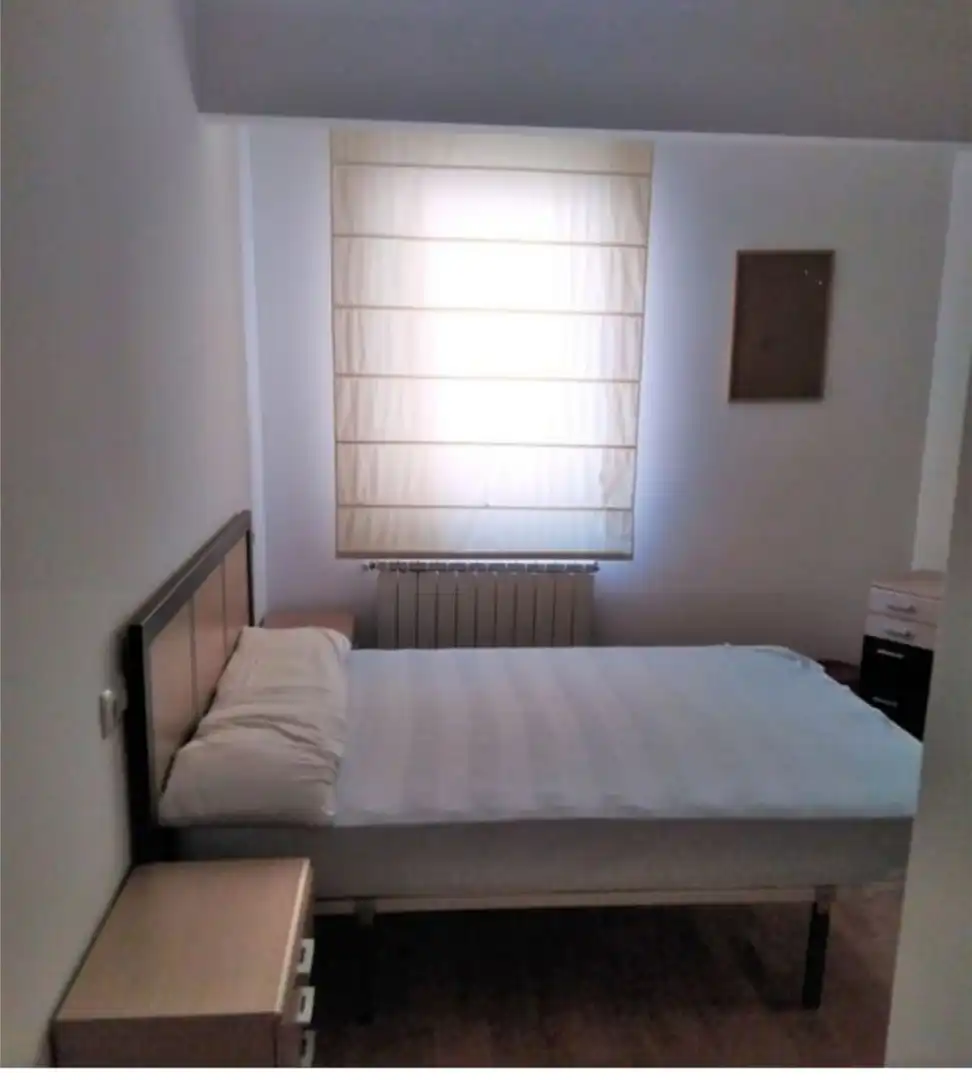 Habitación de Piso de alquiler en A Coruña Capital  con Calefacción, Amueblado y Horno