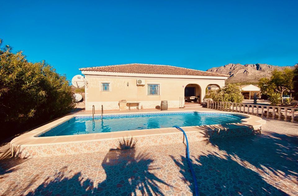 Vista exterior de Casa o chalet en venta en Abanilla con Aire acondicionado, Terraza y Piscina