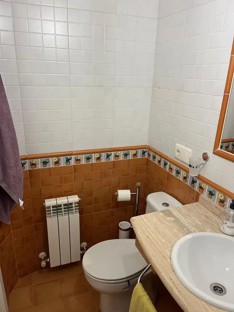 Bathroom of Flat for sale in Ciudad Real  with Air Conditioner, Heating and Terrace