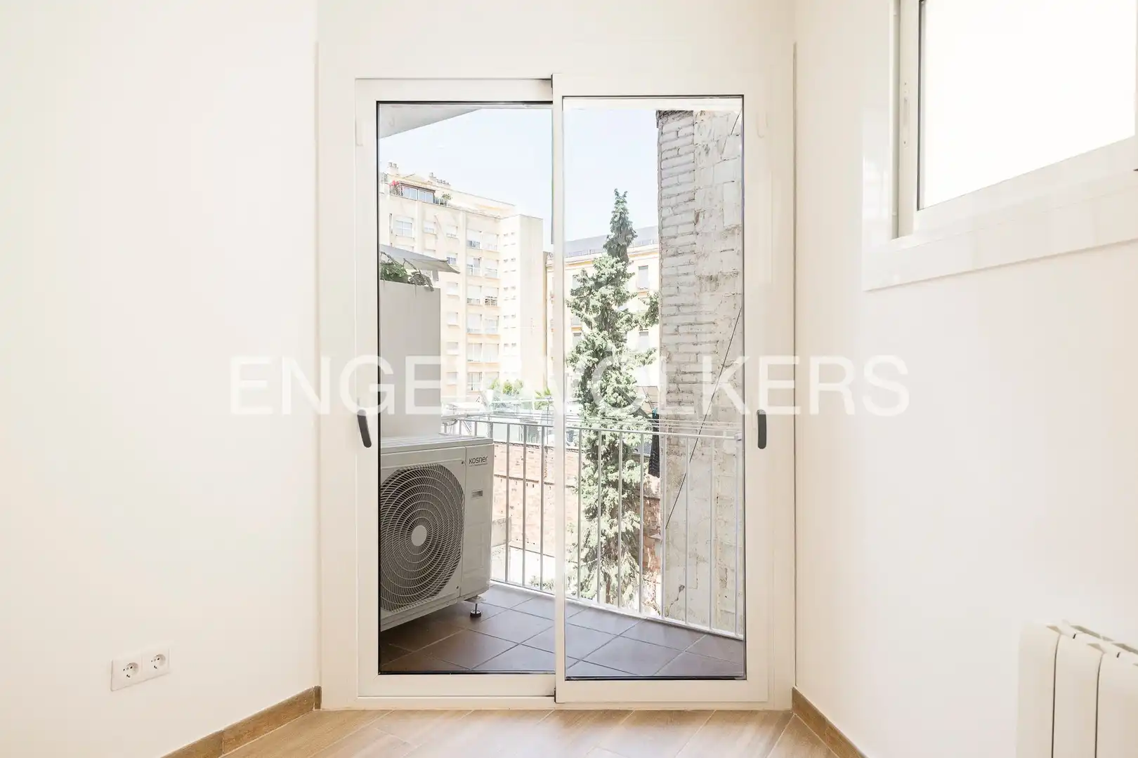 Appartamento con terrazza in vendita a Eixample, imagen 3