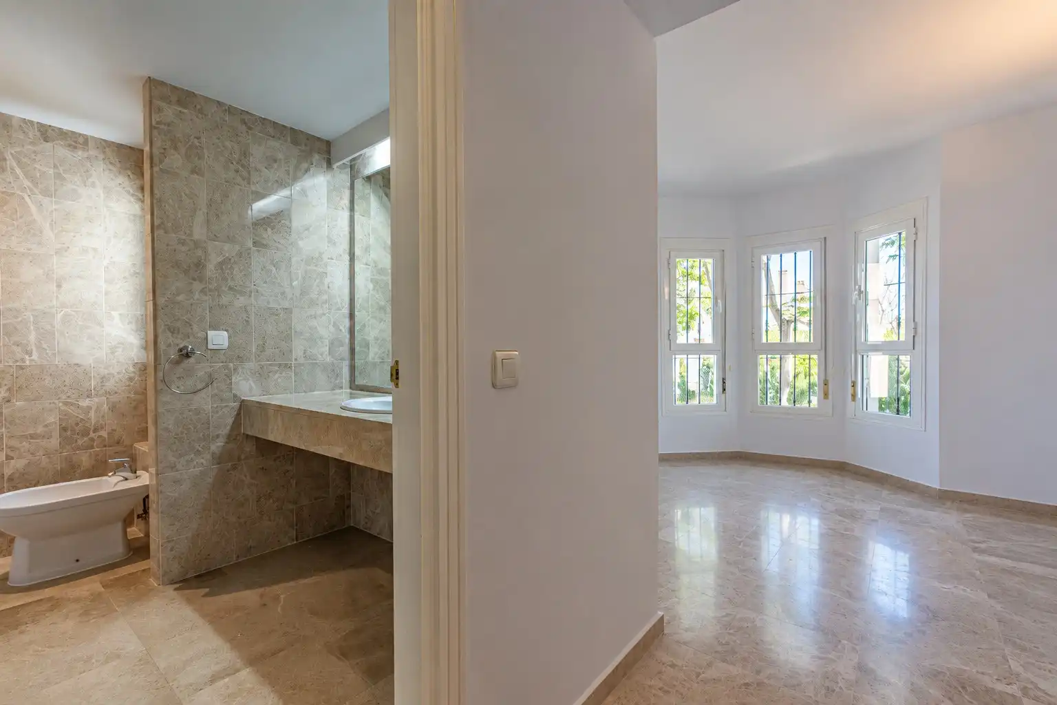 Bany de Apartament de lloguer en Nueva Andalucía