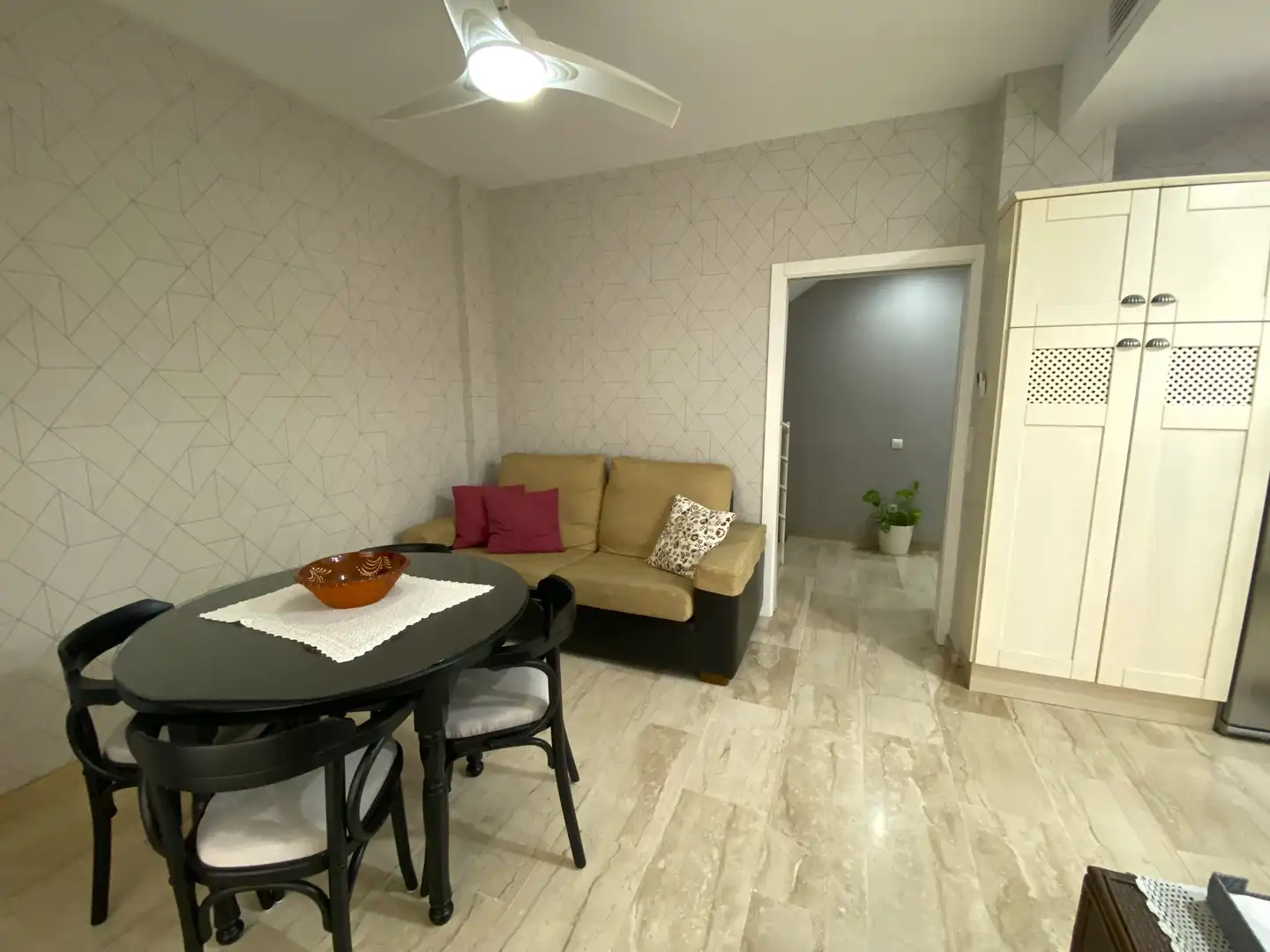 Sala de estar de Casa o chalet en venta en Dos Hermanas con Aire acondicionado, Jardín privado y Terraza