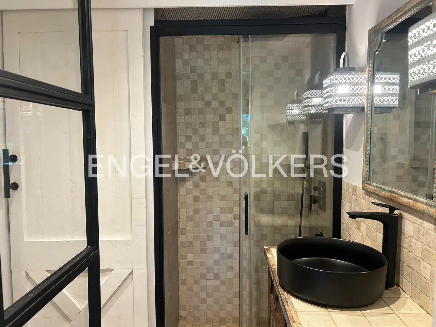 Baño de Apartamento de alquiler en Sant Cugat del Vallès con Aire acondicionado, Calefacción y Parquet